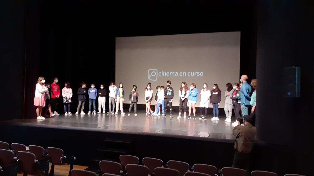 Presentación del documental el viernes en el Salón Teatro de Santiago.