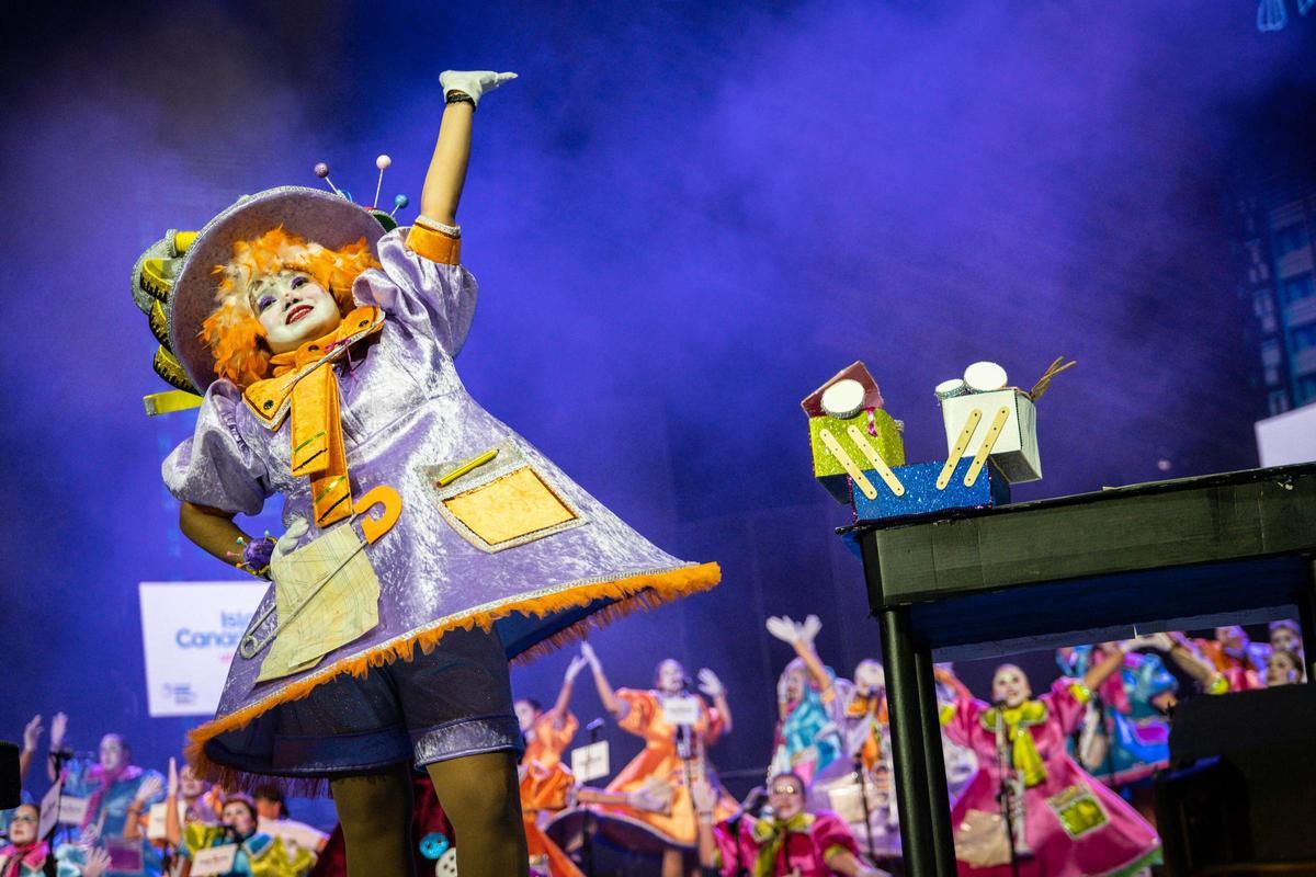 Ni Muchas-Ni Pocas vuelve al Carnaval la ausencia en junio pasado.