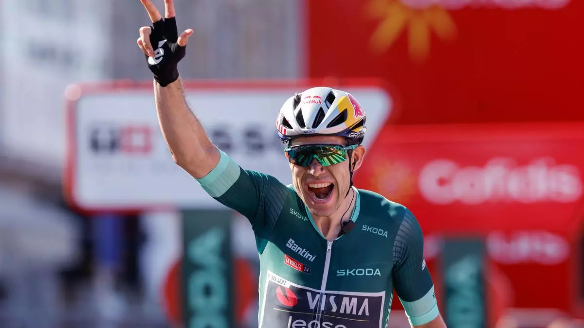 Van Aert se exhibe a placer y gana una tercera etapa en la Vuelta