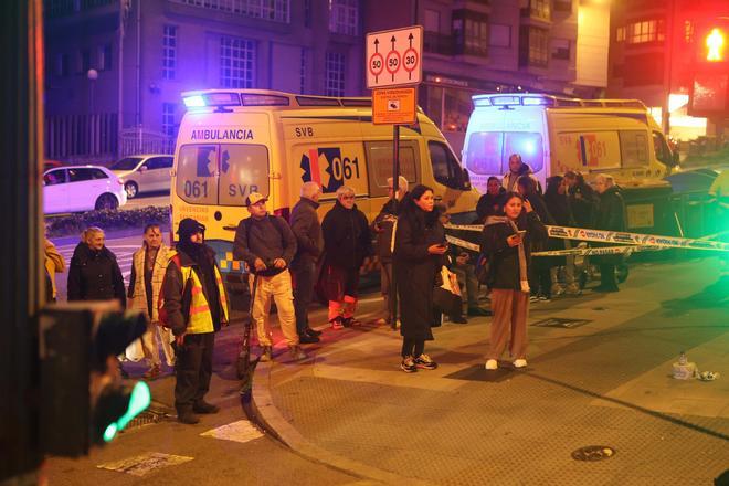 Un fallecido y un herido grave por un incendio en un edificio de la Sagrada Familia, en A Coruña