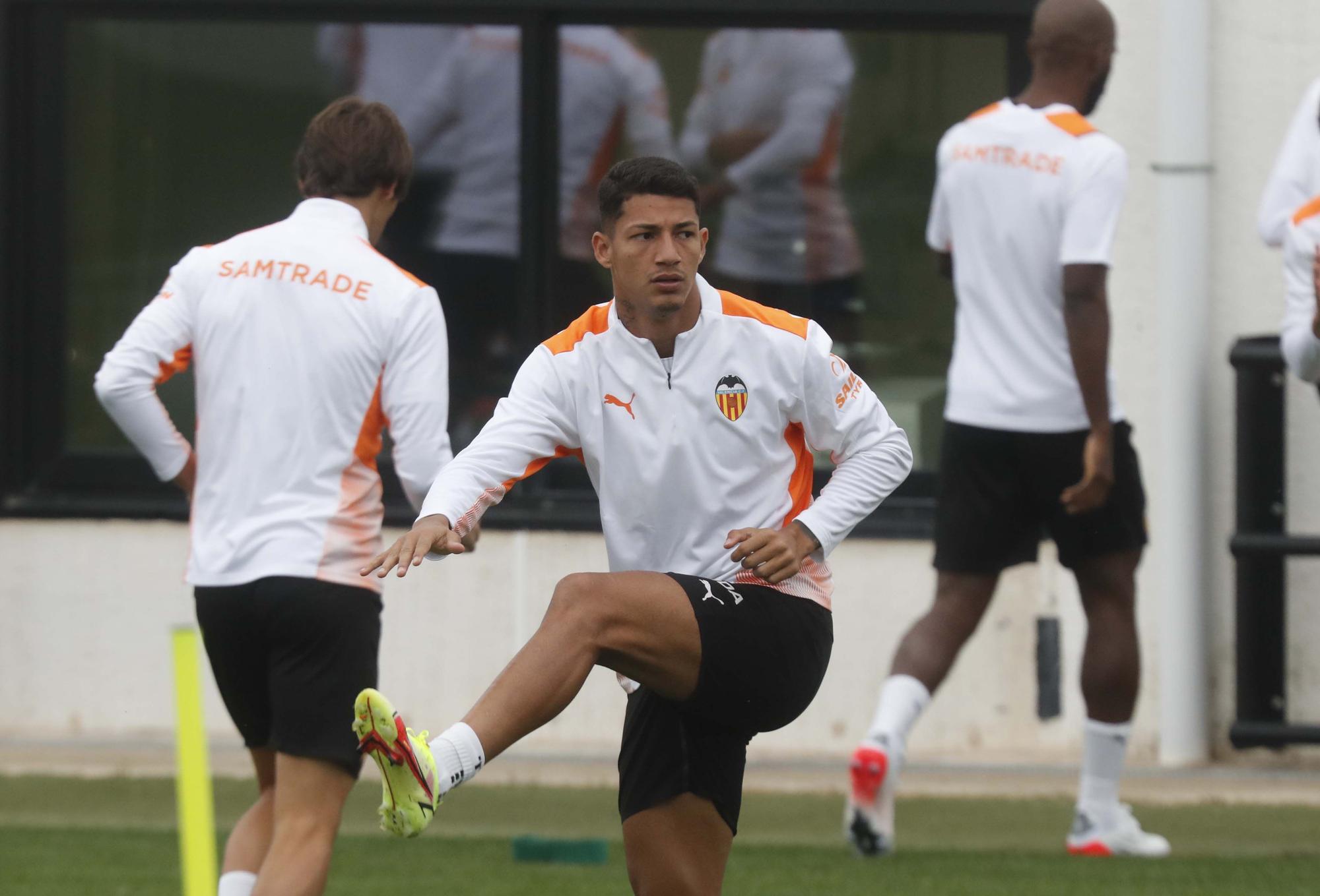 Entrenamiento del Valencia antes del encuentro frente al Mallorca