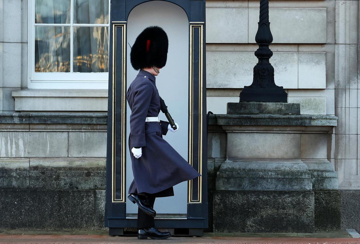 El cambio de guardia en el Buckingham Palace es uno d lo smayores espectáculos en Londres