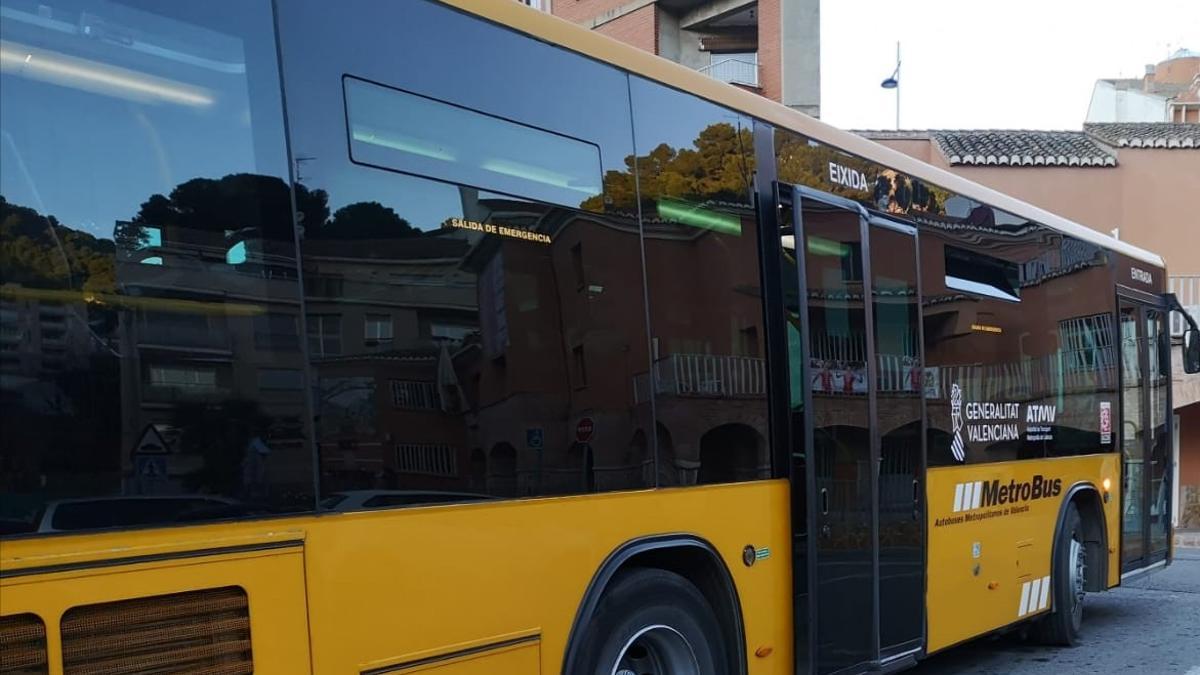 El autobús metropolitano de Serra