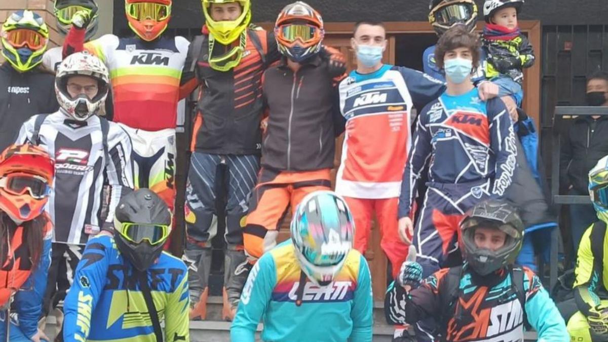 El Club Deportivo Off Road, pregonero del Carnaval de Calatorao. |  