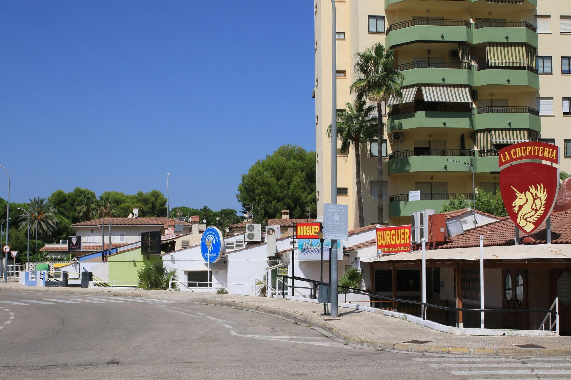 La decadencia la plaza del ocio de la playa de Gandia