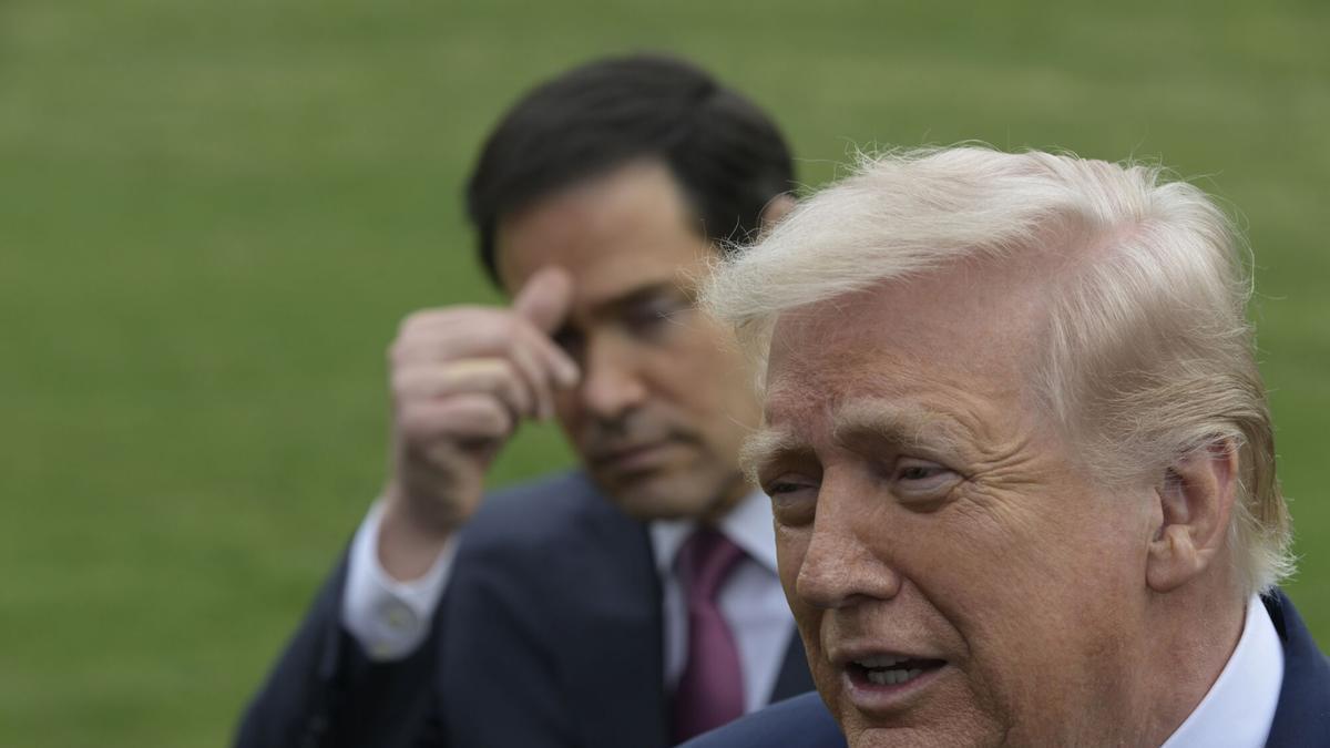 EEUU levanta las sanciones al petróleo de Irán que ya está cargado en buques