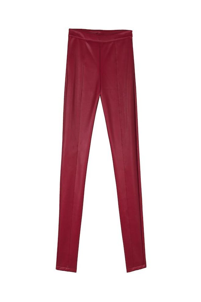 'Shopping' rojo: Los pantalones rockeros