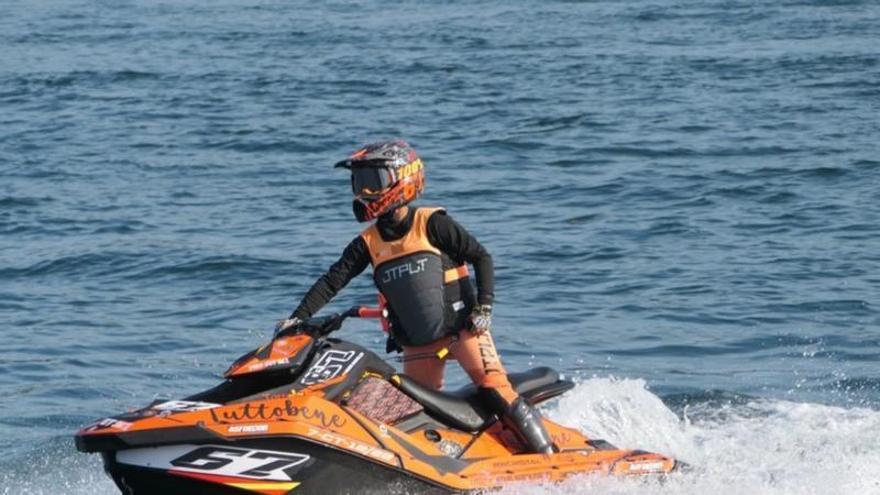 Hugo Morales, el malagueño campeón de motos de agua con 12 años: "A todos los niños les gustaría esa adrenalina"