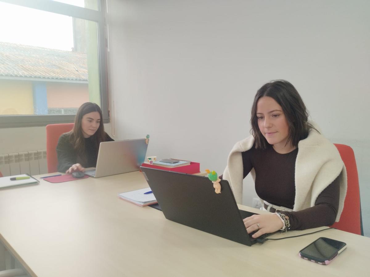 Por la izquierda, Sara Balsera Álvarez y Alba Arias Toubes.