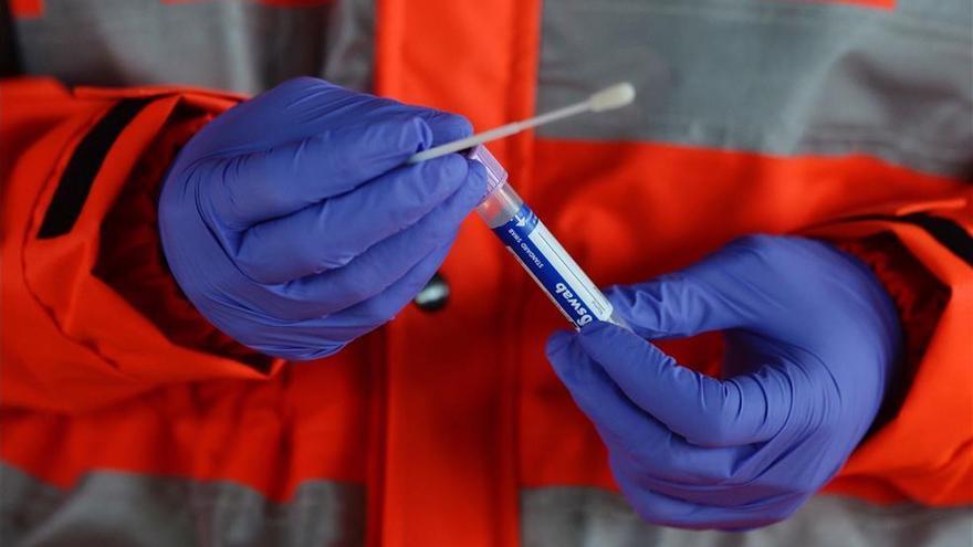 Extremadura comprará unos 50.000 test antigénicos para detectar el virus