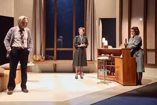 Enesto Alterio, Marta Belenguer y Mélida Molina protagonizan 'Viejos tiempos' en el Teatro del Soho CaixaBank