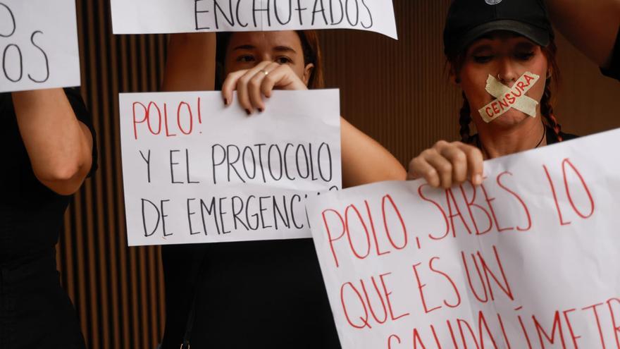 "Cuenta la verdad, no vengas a engañar": una víctima de la dana increpa a Miguel Polo