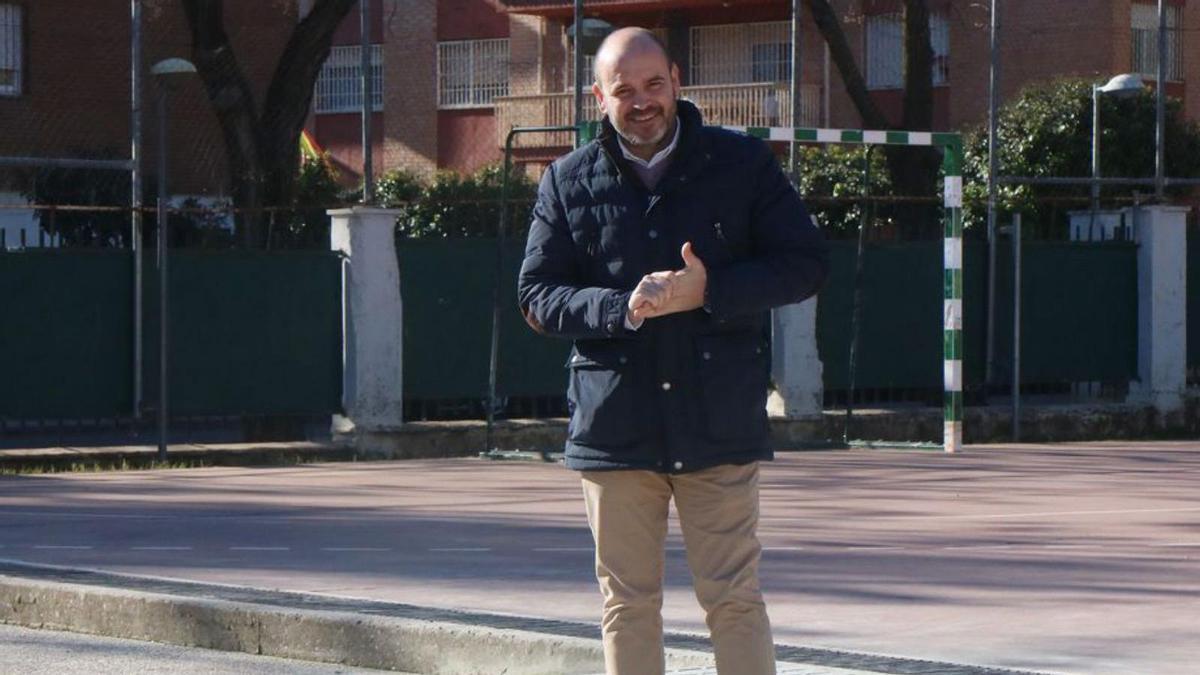 Bernardo Jordano, en el colegio público Pablo García Baena.