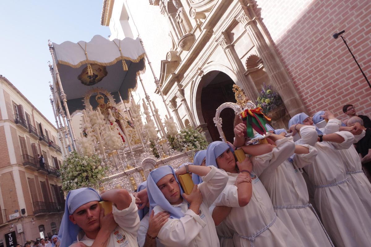 Fotos de la procesión de Araceli por el Centro de Málaga