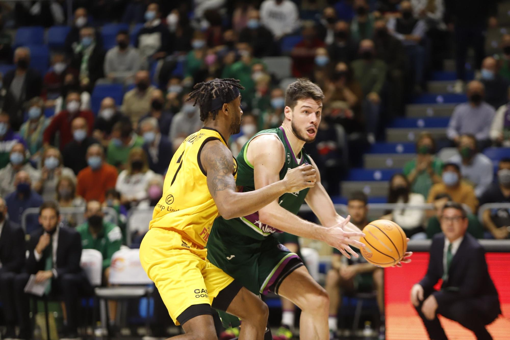 Las imágenes del Unicaja - Filou Oostende de la BCL