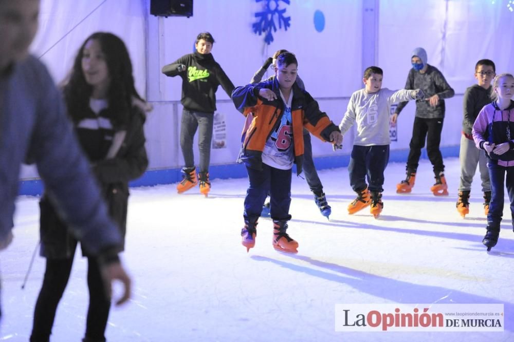 ¡Ya es Navidad en Murcia! Con pista de hielo inclu