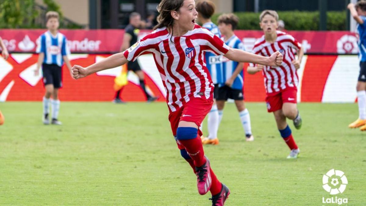El cumpleañero Eric celebrando su gol en la final de LaLiga Promises