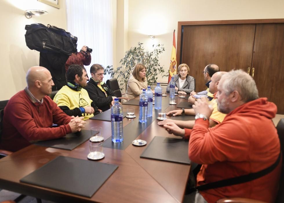 Marcha de trabajadores de Alcoa entre Avilés y Oviedo