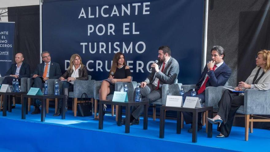 Un momento del debate sobre el turismo de cruceros