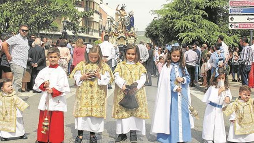 El buen tiempo permite que culmine una Semana Santa plena de procesiones