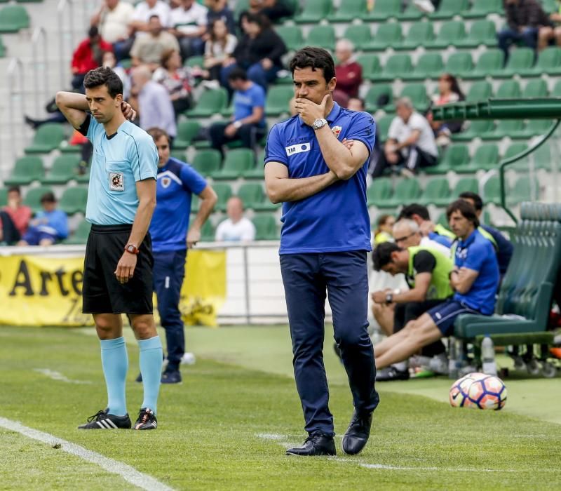 El Elche se queda sin fútbol y cae ante un Numancia muy superior