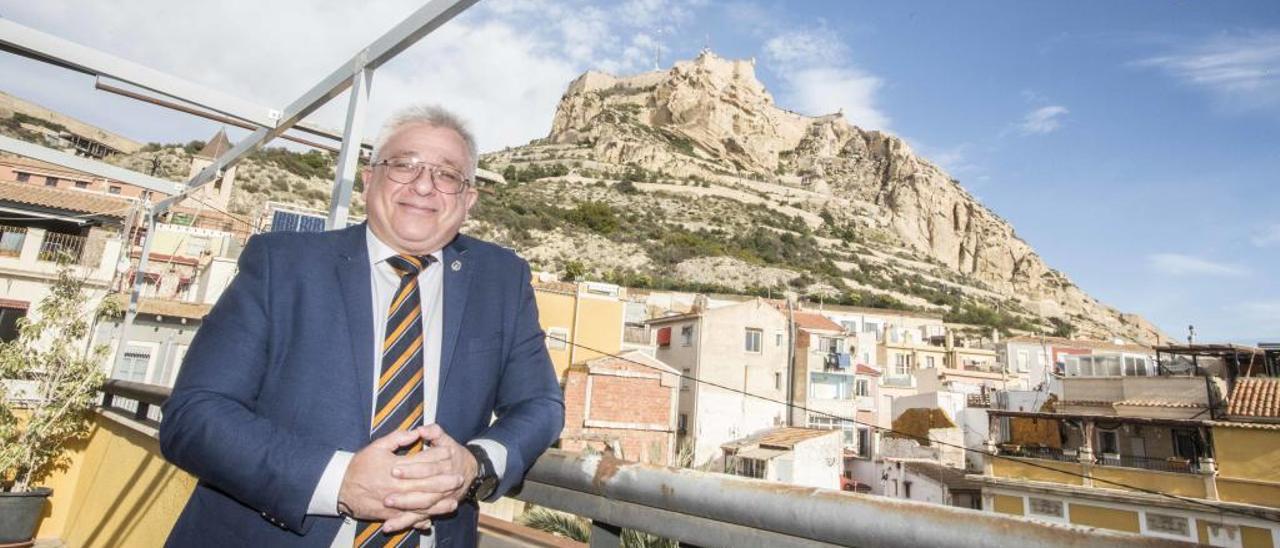 Antonio Manresa: «Hay que hacer una restauración sólida de Luceros»