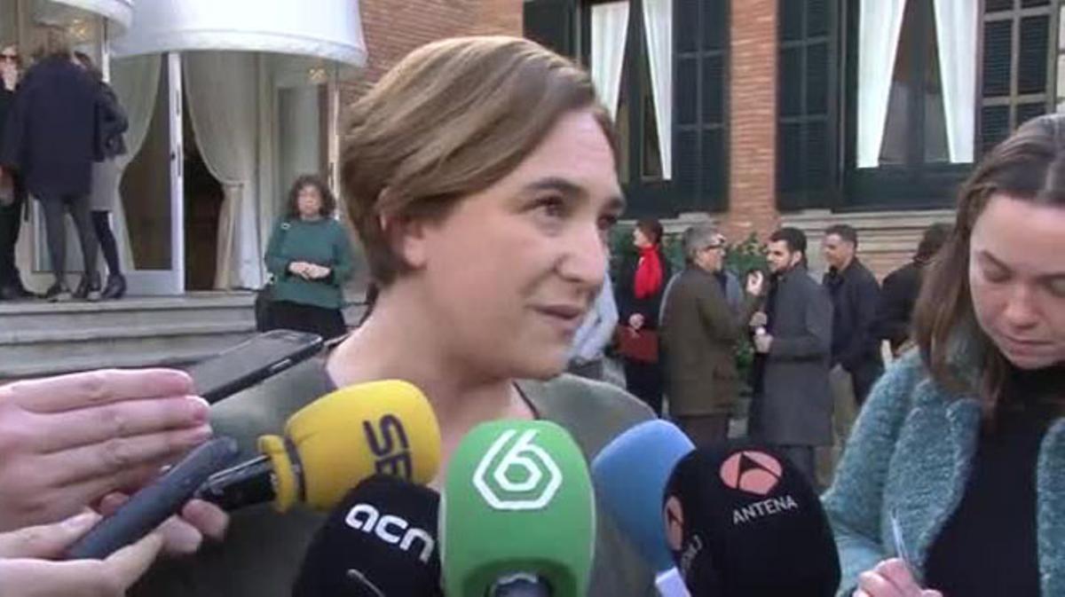 Ada Colau aclareix el seu tuit sobre el bebè de la diputada Carolina Bescansa.