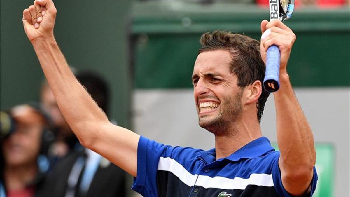 Albert Ramos llega a tercera ronda en Wimbledon tras ser cuartofinalista en Roland Garros