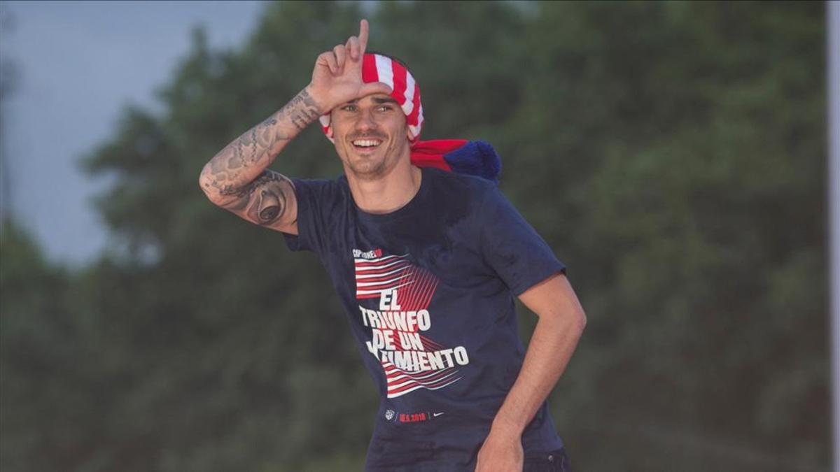 Antoine Griezmann celebrando el título de la Europa League logrado la pasada temporada con el Atlético de Madrid