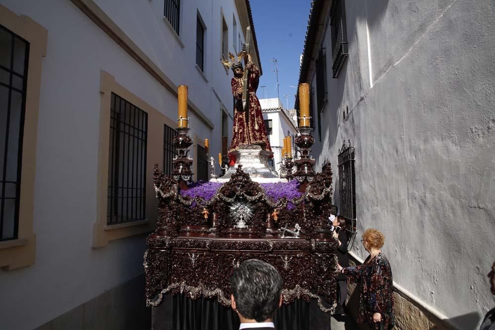 Desfile del Nazareno en su barrio