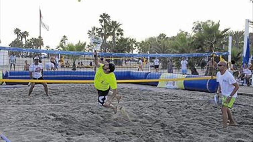 La playa de Burriana cita a las mejores ‘palas’