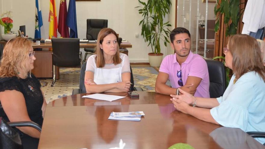 Moreno, Casado y Ballesta durante el encuentro.