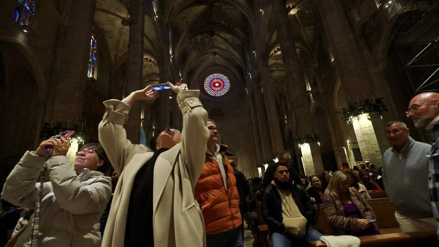 La Catedral de Mallorca celebra la Festa de la Llum
