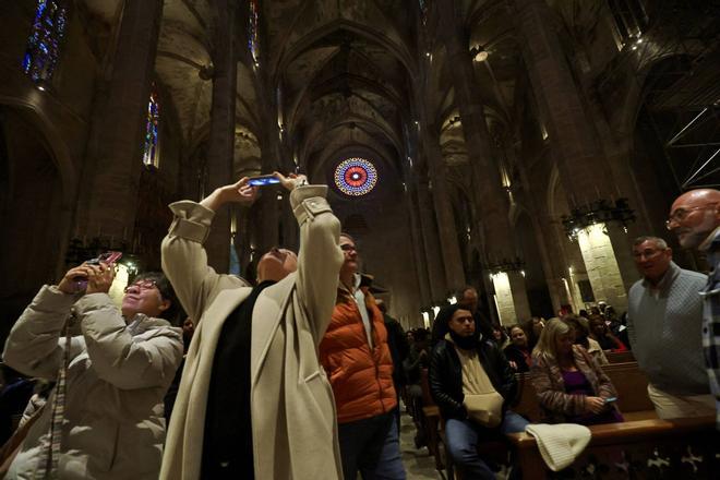 La Catedral de Mallorca celebra la Festa de la Llum