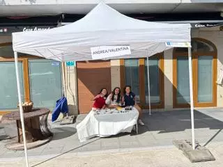 O comercio de Outes saca ás rúas produtos de artesanía, gastronomía e horta no marco da Feiriña