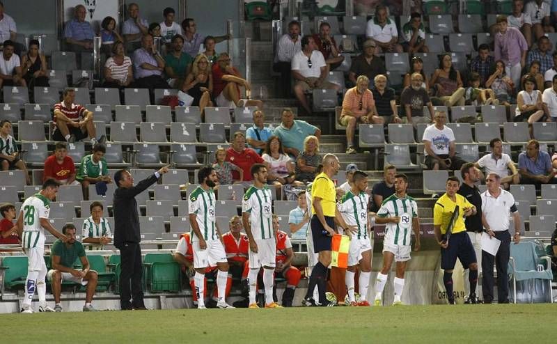 El Córdoba CF vence en su presentación al Granada