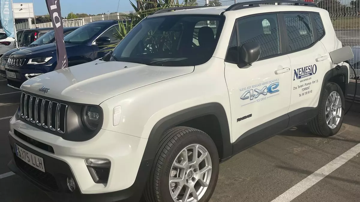 Estrena tu nuevo Jeep híbrido enchufable en Automóviles Nemesio desde 260 euros al mes