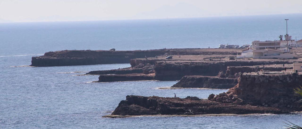 El Ayuntamiento de Torrevieja impulsa la creación de una reserva marina en su litoral