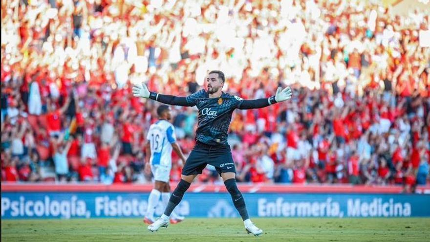 El pie de Arnau Tenas, un arma más para el Mallorca
