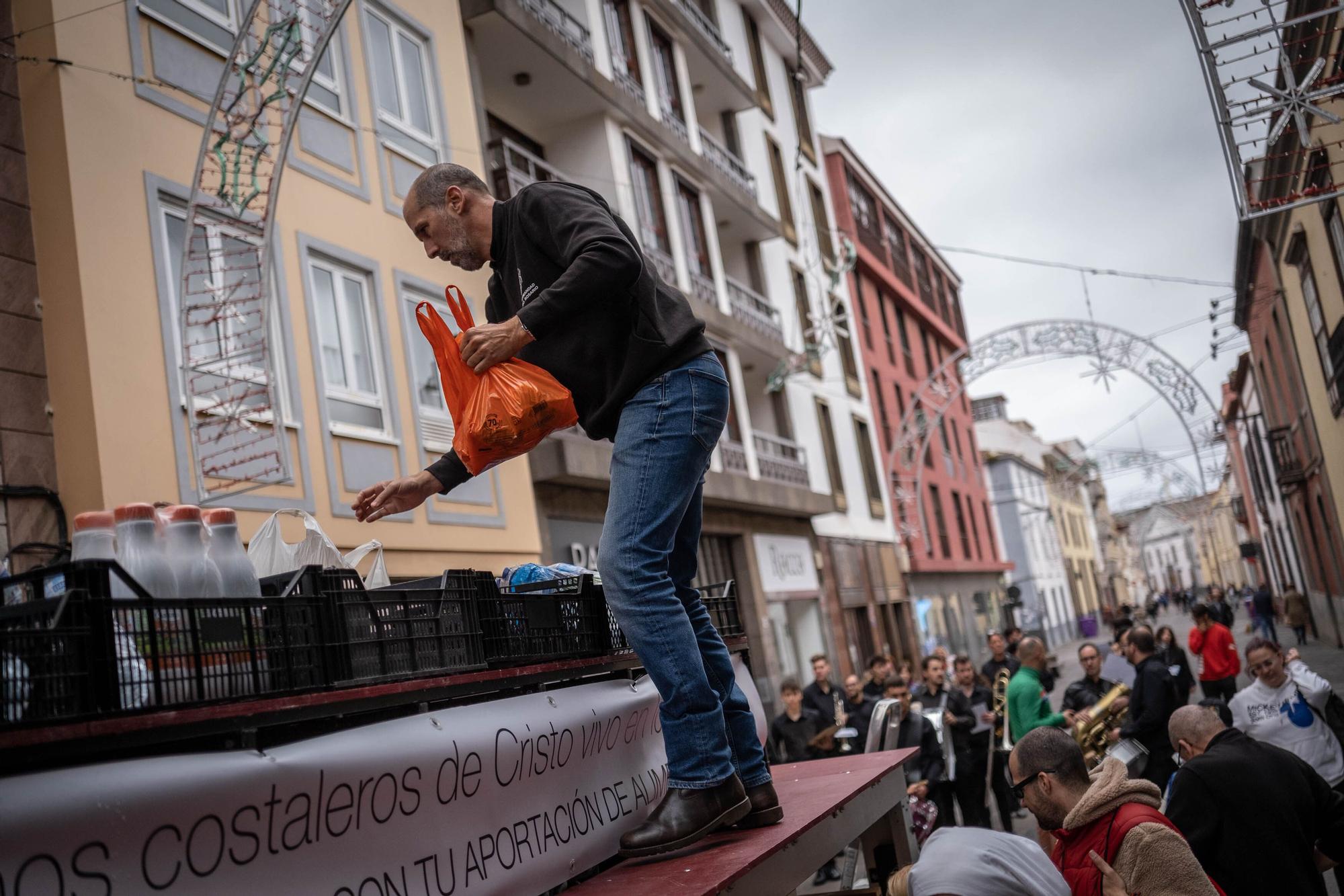 Desfile solidario en La Laguna