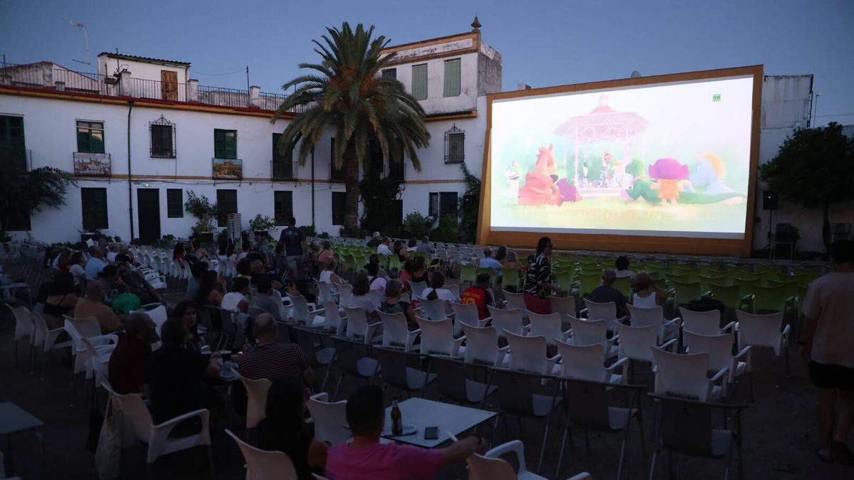 El Coliseo San Andrés, ayer, en la sesión inaugural de la temporada de cines de verno.