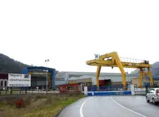 El Principado justifica la compra del taller Barros destacando que se crearán más de 400 empleos e Indra señala que "es el momento de sentarse a analizar" el alquiler