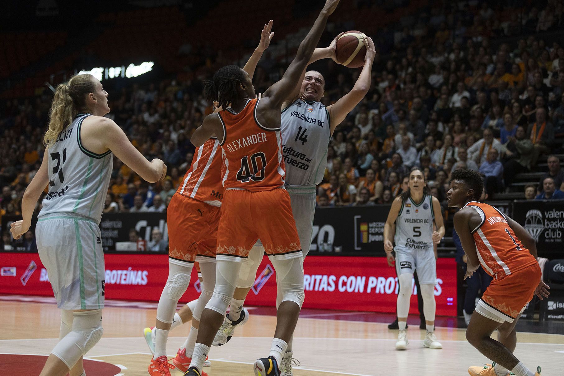 Partido Valencia Basket- Tango Bourges