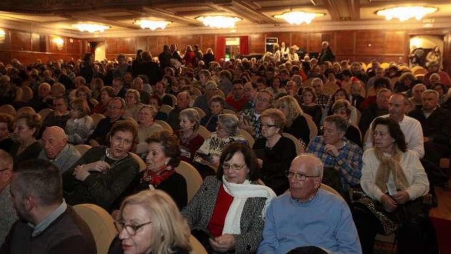 El público que disfrutó de su actuación en el Jovellanos.