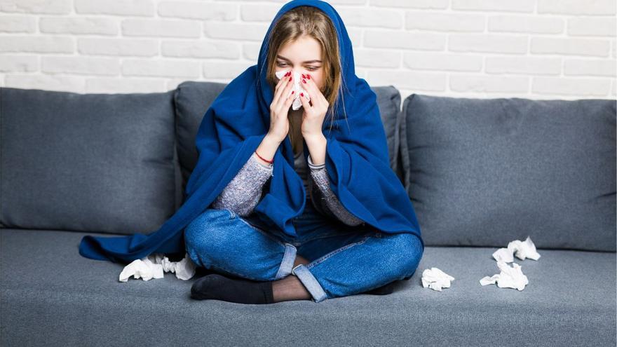 Estos dos remedios caseros son los únicos que funcionan contra la gripe, según una médica