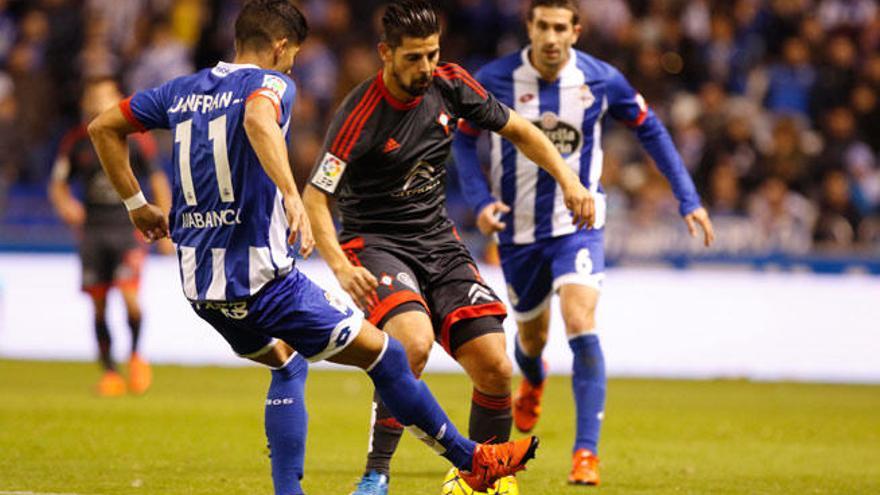 El derbi gallego de la ida disputado en Riazor // R. GROBAS