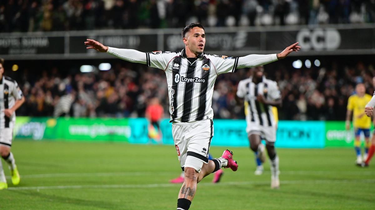 Israel Suero llego en enero de 2023 como refuerzo de invierno y ha ofrecido un gran rendimiento.