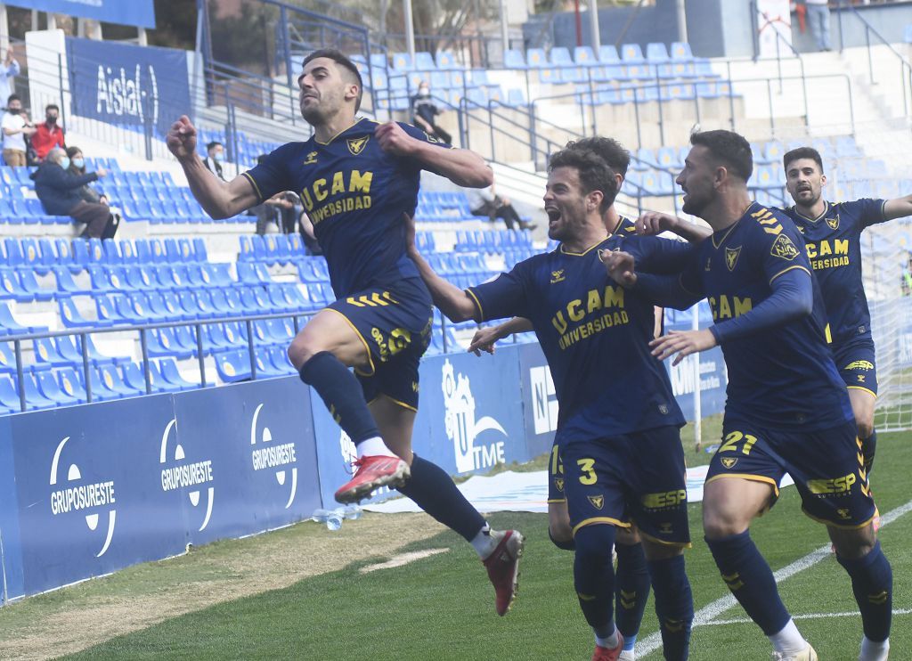 Aquí tienes el minuto a minuto del UCAM Murcia - Sabadell en imágenes