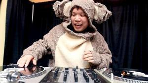 Kid Koala, en una sesión de dj