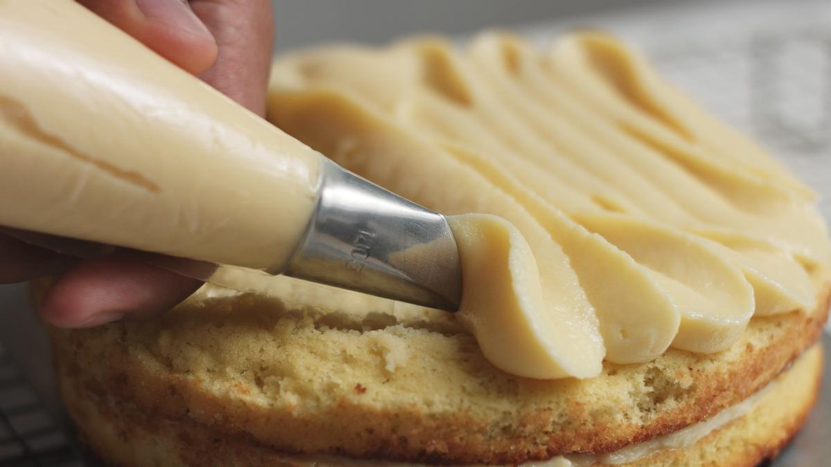 Es sencillo hacer una crema pastelera al microondas.